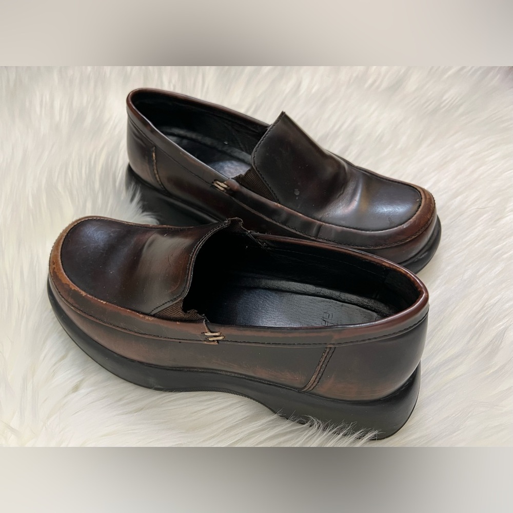 Dansko Shoes Burgundy Brown Leather Loafers Slip On Platform Comfort